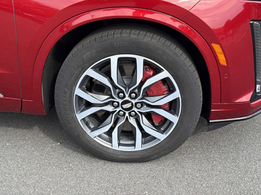 Used 2024 Cadillac XT6 Sport w/ Platinum Package AWD/4WD image 14