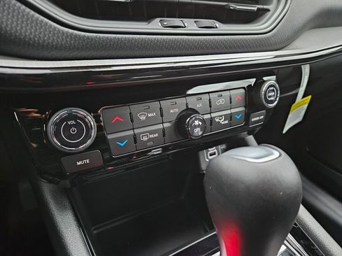 New 2026 Jeep Compass Trailhawk image 24