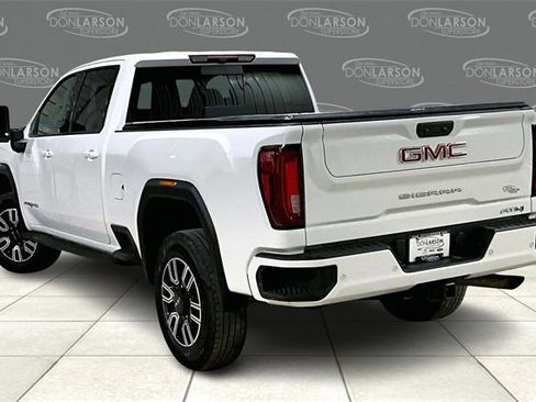 Used 2023 GMC Sierra 2500 AT4 w/ AT4 Preferred Package image 5