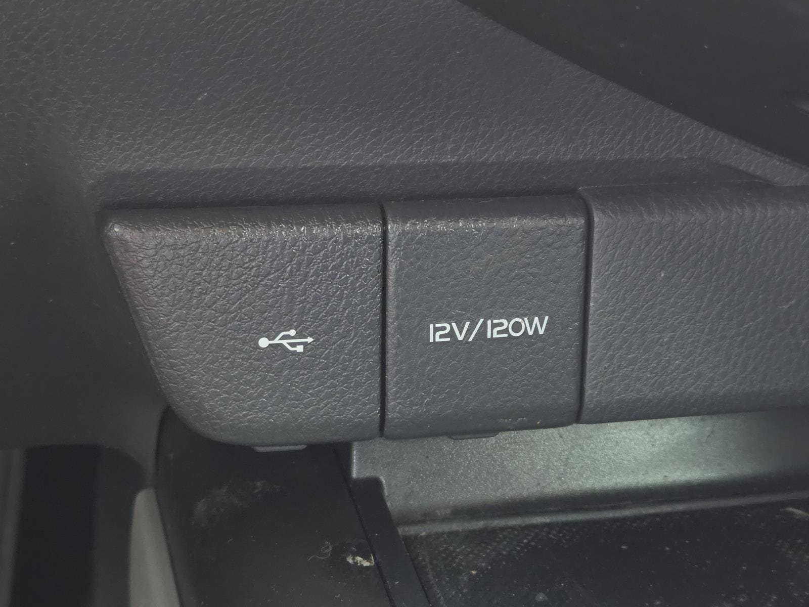 Used 2024 Toyota Camry LE w/ Convenience Package FWD image 18