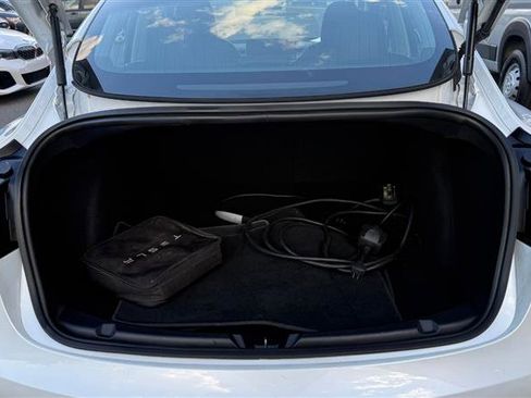 Used 2018 Tesla Model 3 Long Range image 16