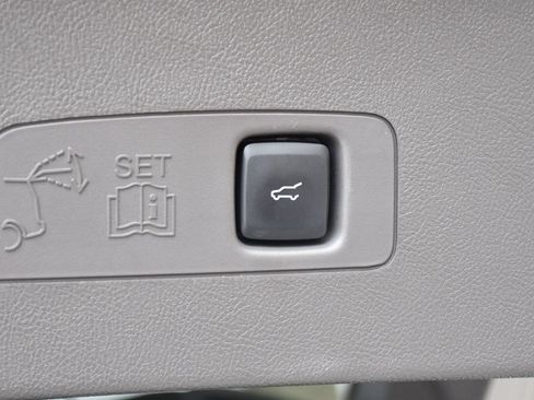 Used 2023 Lincoln Corsair FWD w/ Equipment Group 101A image 19