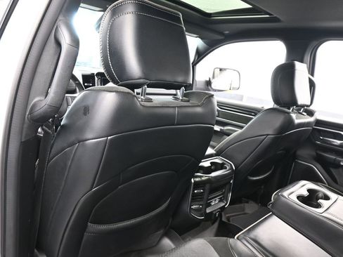 Used 2021 RAM 1500 Laramie w/ Night Edition image 37