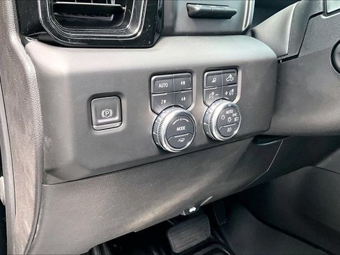 Used 2023 GMC Sierra 1500 AT4X AWD/4WD image 36