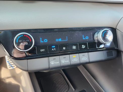 Certified 2026 Hyundai Elantra Sport FWD image 14