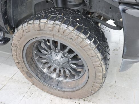 Used 2024 RAM 2500 Big Horn w/ Night Edition AWD/4WD image 3