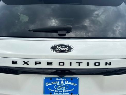 Used 2024 Ford Expedition Max Limited RWD image 29
