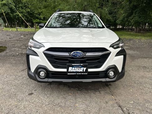 Certified 2025 Subaru Outback Premium AWD/4WD image 3