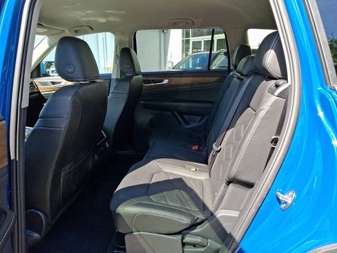 Used 2026 Volkswagen Atlas SE AWD/4WD image 11
