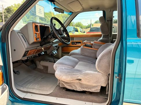 Used 1994 Chevrolet Silverado 3500 4x4 Extended Cab image 12
