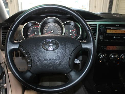 Used 2008 Toyota 4Runner Sport RWD image 10