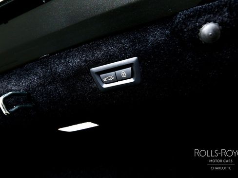New 2027 Rolls-Royce Phantom Sedan RWD image 27
