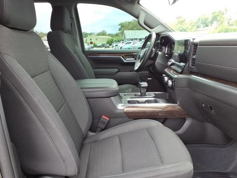 Used 2024 GMC Sierra 1500 Elevation w/ Preferred Package AWD/4WD image 11