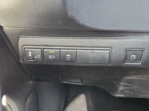 Used 2023 Toyota Corolla SE FWD image 12