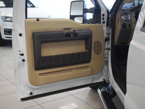 Used 2011 Ford F250 Lariat w/ Lariat Interior Pkg RWD image 36