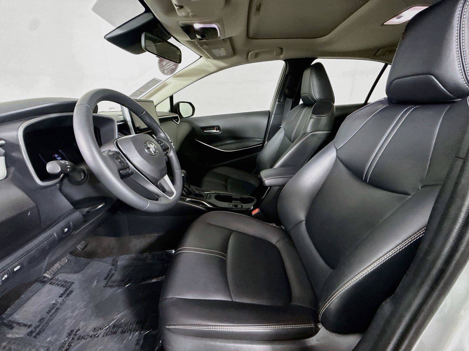 Certified 2024 Toyota Corolla XLE FWD image 3