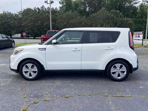Used 2016 Kia Soul FWD image 6