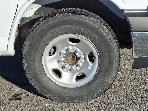 New 2025 GMC Savana 3500 Work Van w/ Power Convenience Package image 5