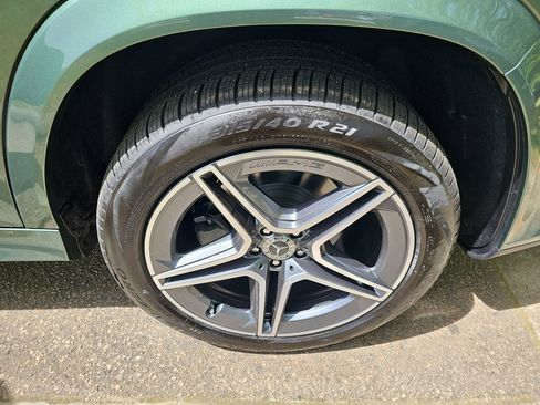 New 2026 Mercedes-Benz GLS 450 4MATIC image 36