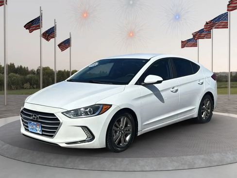 Used 2017 Hyundai Elantra SE FWD image 3