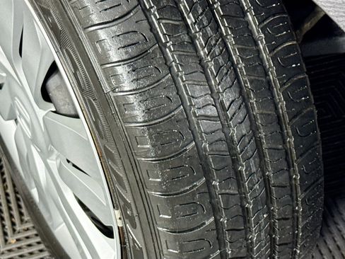 Used 2017 Honda Fit LX image 33