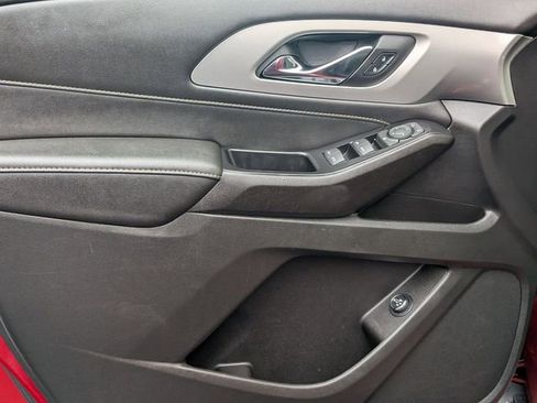 Certified 2023 Chevrolet Traverse LT image 10