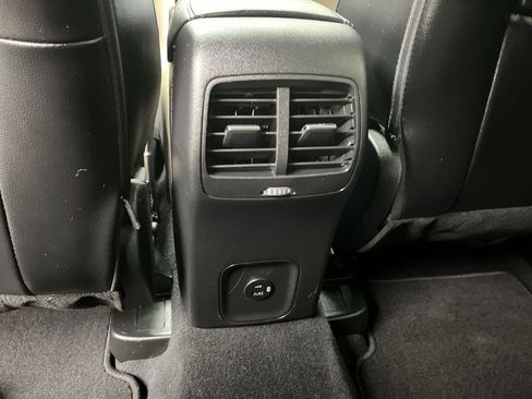 Used 2022 Ford Escape SEL AWD/4WD image 12