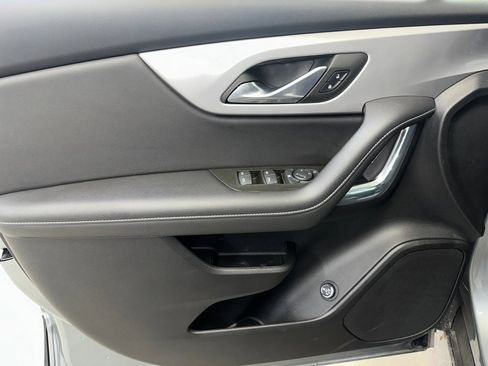 Certified 2023 Chevrolet Blazer LT w/ Convenience Package image 4