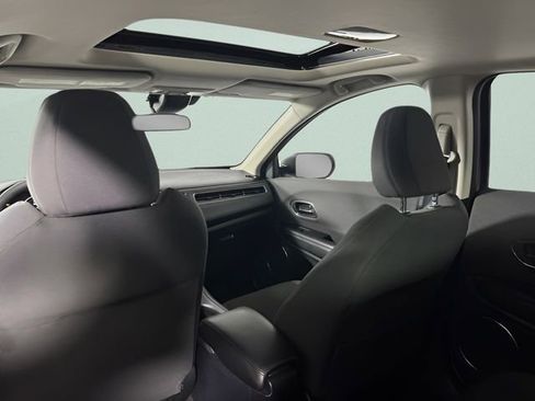 Used 2019 Honda HR-V EX image 37