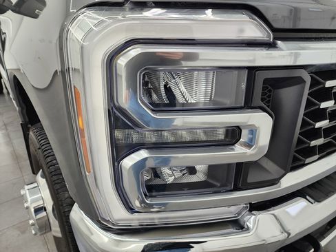 Used 2025 Ford F350 Lariat w/ Lariat Ultimate Package image 25
