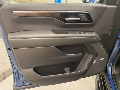 New 2026 Chevrolet Suburban LT w/ Comfort Package AWD/4WD image 26