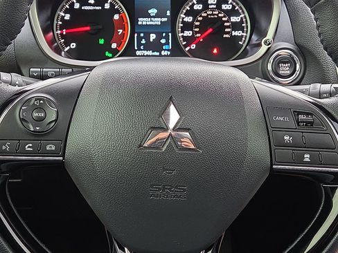 Used 2025 Mitsubishi Eclipse Cross SE image 17