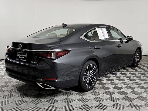Used 2025 Lexus ES 350 w/ Premium Package FWD image 4