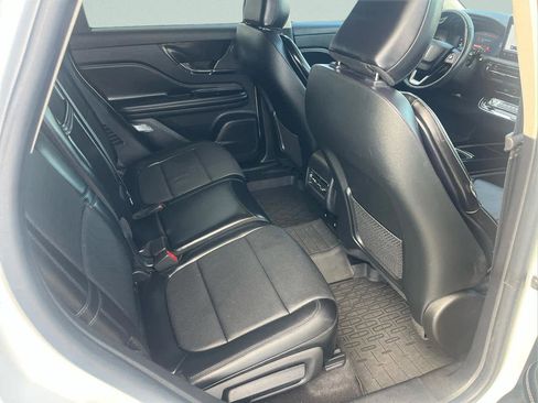 Used 2023 Lincoln Corsair Reserve w/ Jet Appearance Package image 18