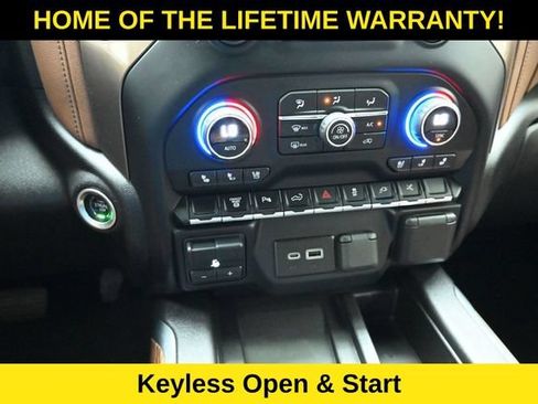 Used 2022 Chevrolet Silverado 2500 High Country AWD/4WD image 35