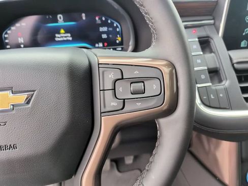 Used 2024 Chevrolet Tahoe High Country AWD/4WD image 19