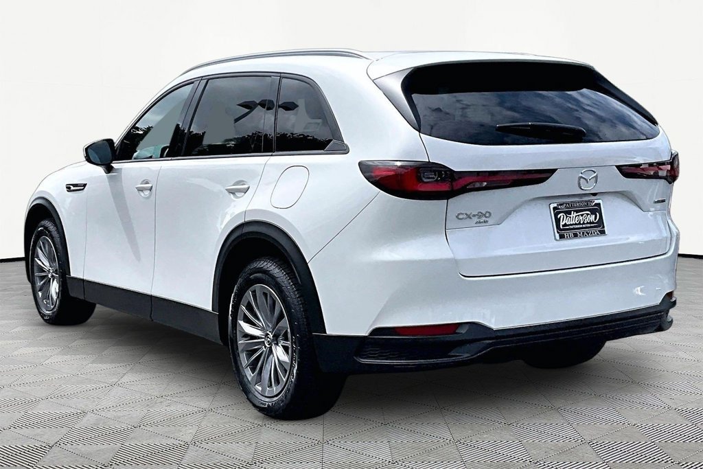 Certified 2024 MAZDA CX-90 Plug-In Hybrid w/ Preferred AWD/4WD image 8