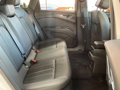 Used 2023 Audi Q4 e-tron Premium Plus w/ Premium Plus image 25