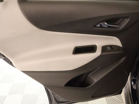Used 2021 Chevrolet Equinox LT w/ LPO, Floor Liner Package FWD image 15