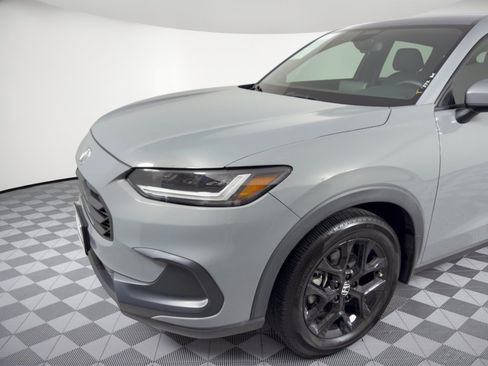 Certified 2025 Honda HR-V Sport image 12
