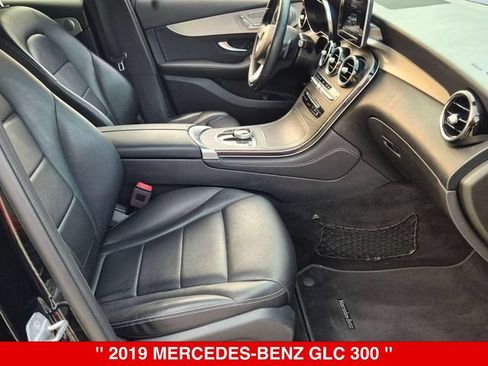 Used 2019 Mercedes-Benz GLC 300 4MATIC image 37