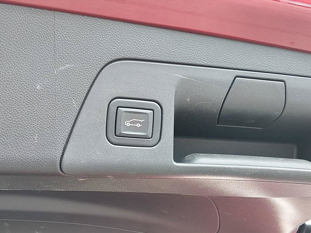 Used 2023 Buick Envision Essence FWD image 17