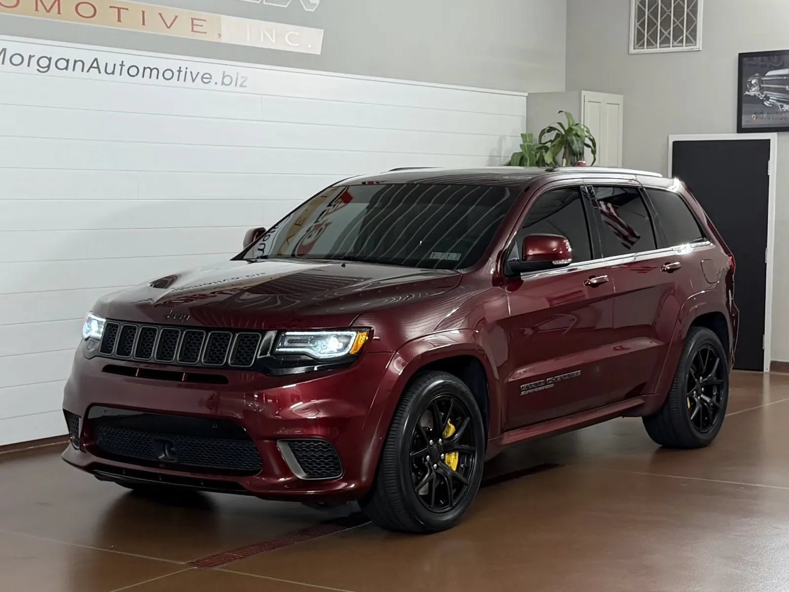 Used 2018 Jeep Grand Cherokee Trackhawk AWD/4WD image 7