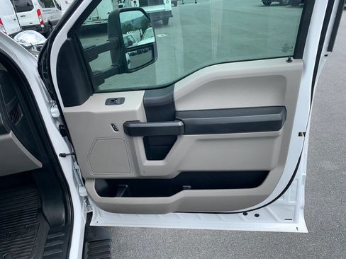Used 2019 Ford F550 4x4 Regular Cab Super Duty image 26