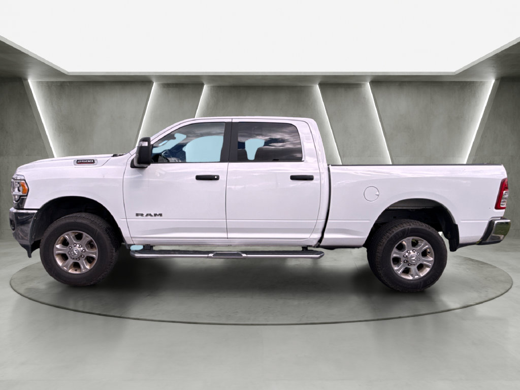 Used 2024 RAM 2500 Big Horn AWD/4WD image 7