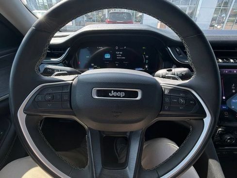 Used 2024 Jeep Grand Cherokee Limited 4xe AWD/4WD image 13