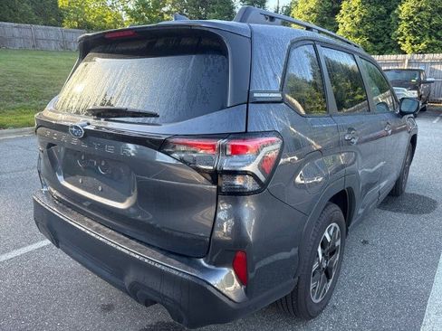 Certified 2025 Subaru Forester Premium AWD/4WD image 7
