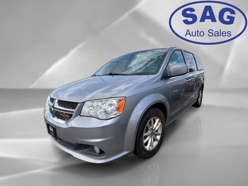 Used 2019 Dodge Grand Caravan SXT FWD image 5