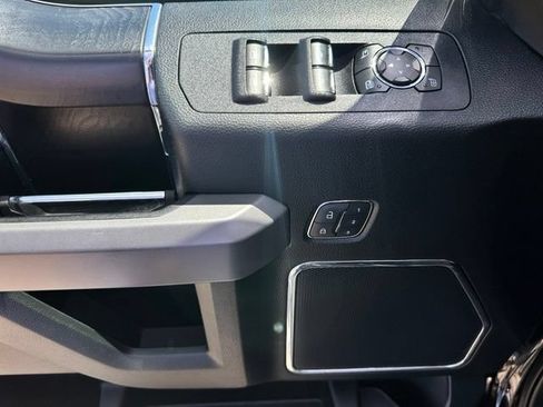Certified 2019 Ford F150 Platinum w/ Equipment Group 701A Luxury AWD/4WD image 16