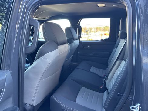 Used 2025 Toyota Tacoma TRD Off-Road image 8